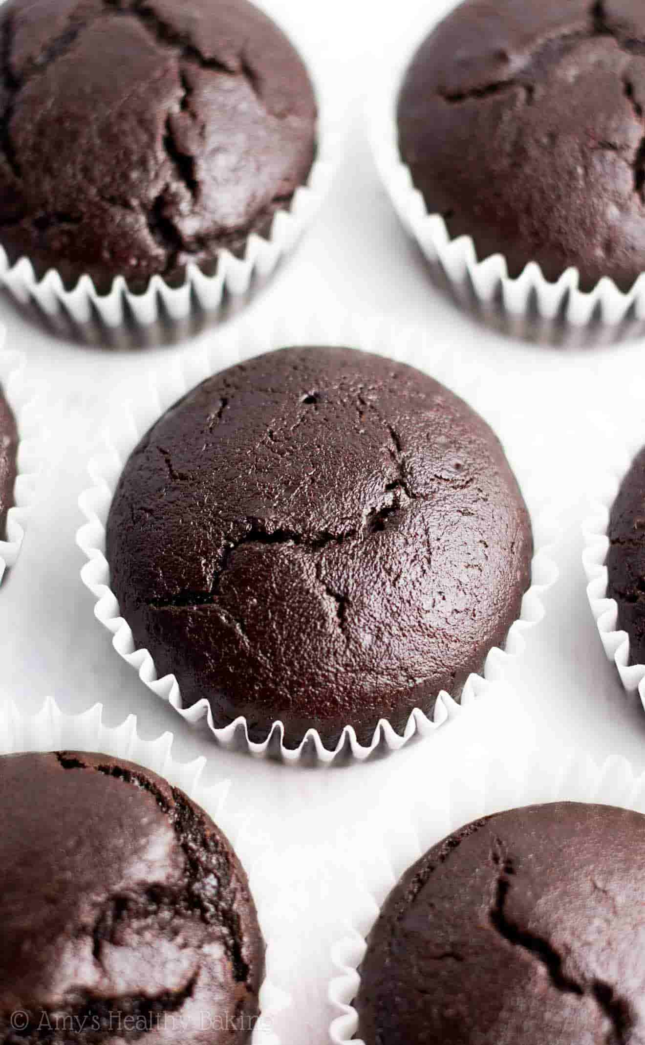 ultimate-healthy-chocolate-cupcakes-0646-min.jpg